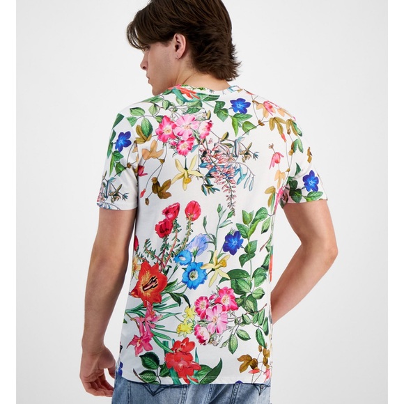 New GUESS Men's Floral Embroidered Logo Graphic T-Shirt SZ L - Picture 2 of 9